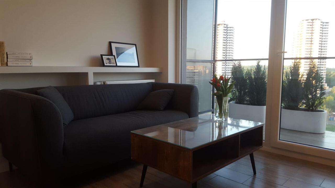 Apartament Wsrod 1000Cy Swiatel - Z Parkingiem W Hali Garazowej- Duzy Balkon Z Lezakami - Piekny Widok Noca Na Panorame Tysiaclecia كاتوفيتسه المظهر الخارجي الصورة