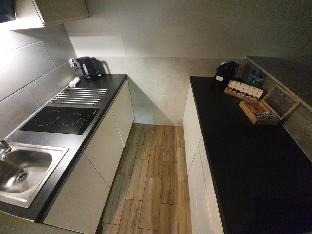 Apartament Wsrod 1000Cy Swiatel - Z Parkingiem W Hali Garazowej- Duzy Balkon Z Lezakami - Piekny Widok Noca Na Panorame Tysiaclecia كاتوفيتسه المظهر الخارجي الصورة